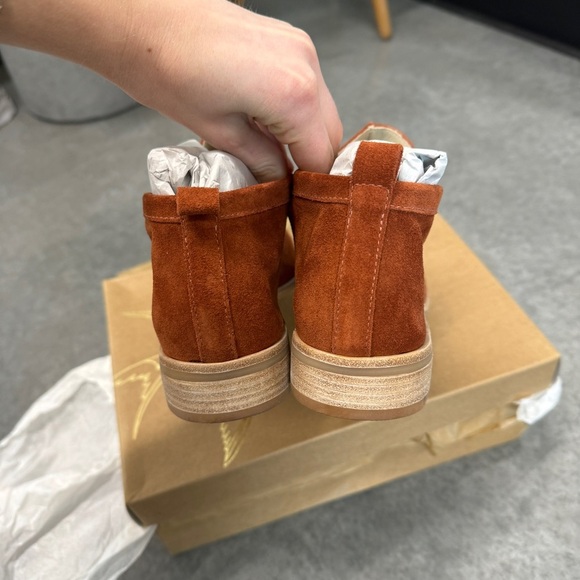 Bird of Flight Rust Suede Ankle Boots size 8.5 NIB - Picture 2 of 8